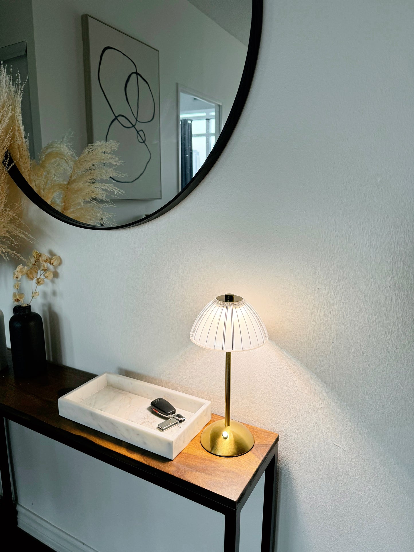 Fancy Shade LED Cordless Table Light
