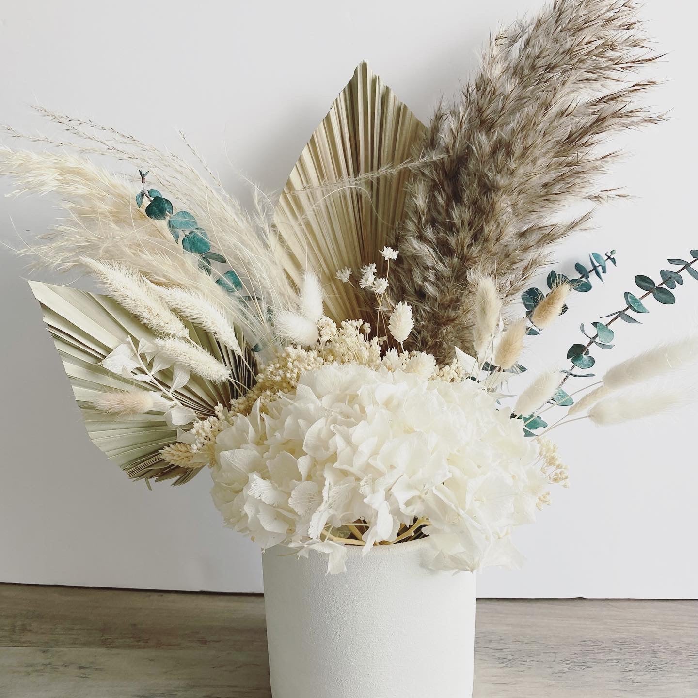 Palm Dried Arrangement in pot