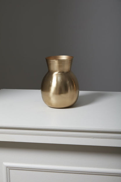 Golden Love Vase Collection