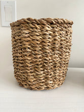 Load image into Gallery viewer, Seagrass Basket with Plastic Lining
