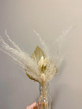 Load image into Gallery viewer, Small Dried Bouquets
