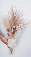 Load image into Gallery viewer, Amour Dried Bouquet
