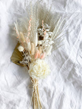 Load image into Gallery viewer, Amour Dried Bouquet
