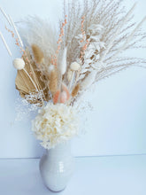 Load image into Gallery viewer, Amour Dried Bouquet
