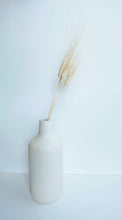 Load image into Gallery viewer, Large Dried Wheat Stalks
