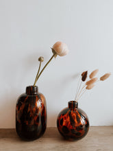 Load image into Gallery viewer, Tortoise Bud Vases
