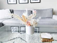 Load image into Gallery viewer, Nova Dried Arrangement
