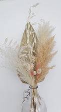 Load image into Gallery viewer, Spear Dried Bouquet
